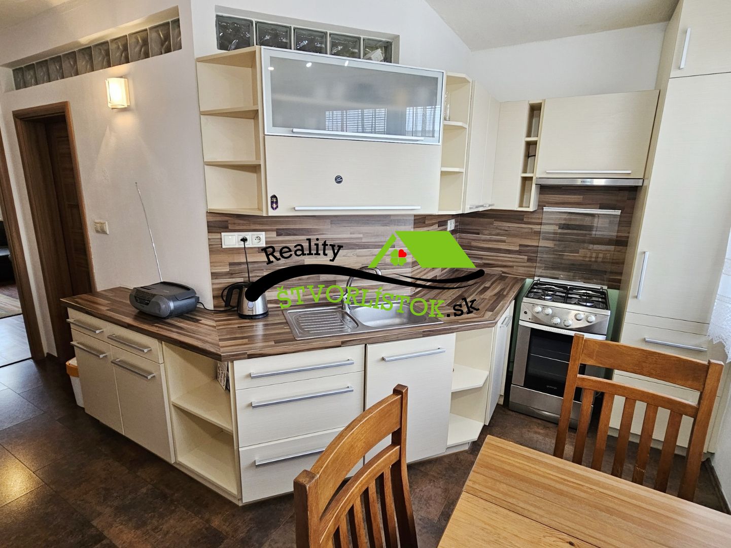 Prenájom Iný Iný-Prenájom-Senica-560.00 €