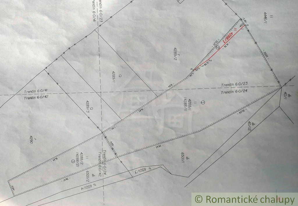 Rekreačný svahovitý pozemok v obci Trenčianska Teplá na predaj