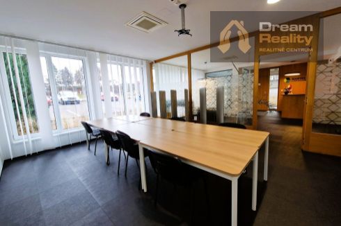 Showroom / Kancelária | 27 m2