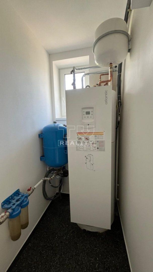TUreality ponúka na predaj novostavbu 4i rodinného domu 20 min od Zvolena s pozemkom 1221 m²