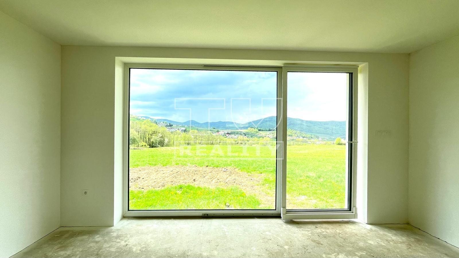 TUreality ponúka na predaj novostavbu 4i rodinného domu 20 min od Zvolena s pozemkom 1221 m²