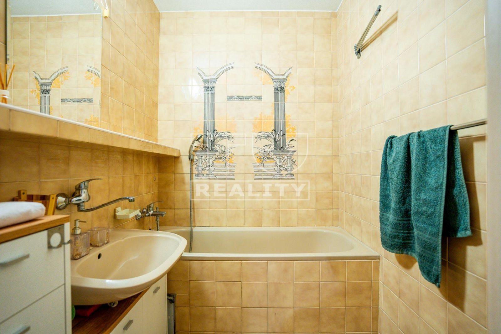 TUreality exkluzívne ponúka krásny 3i byt v Lamači, Bakošova ul., 74,3m2.
