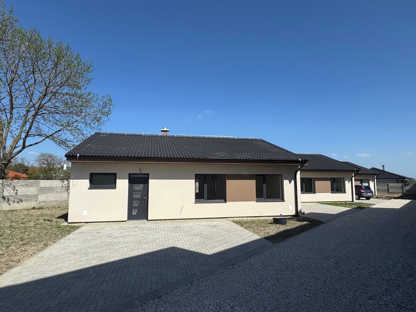 4 izb. nízkoenergetické tehlové RD Malá Paka v štandarde
