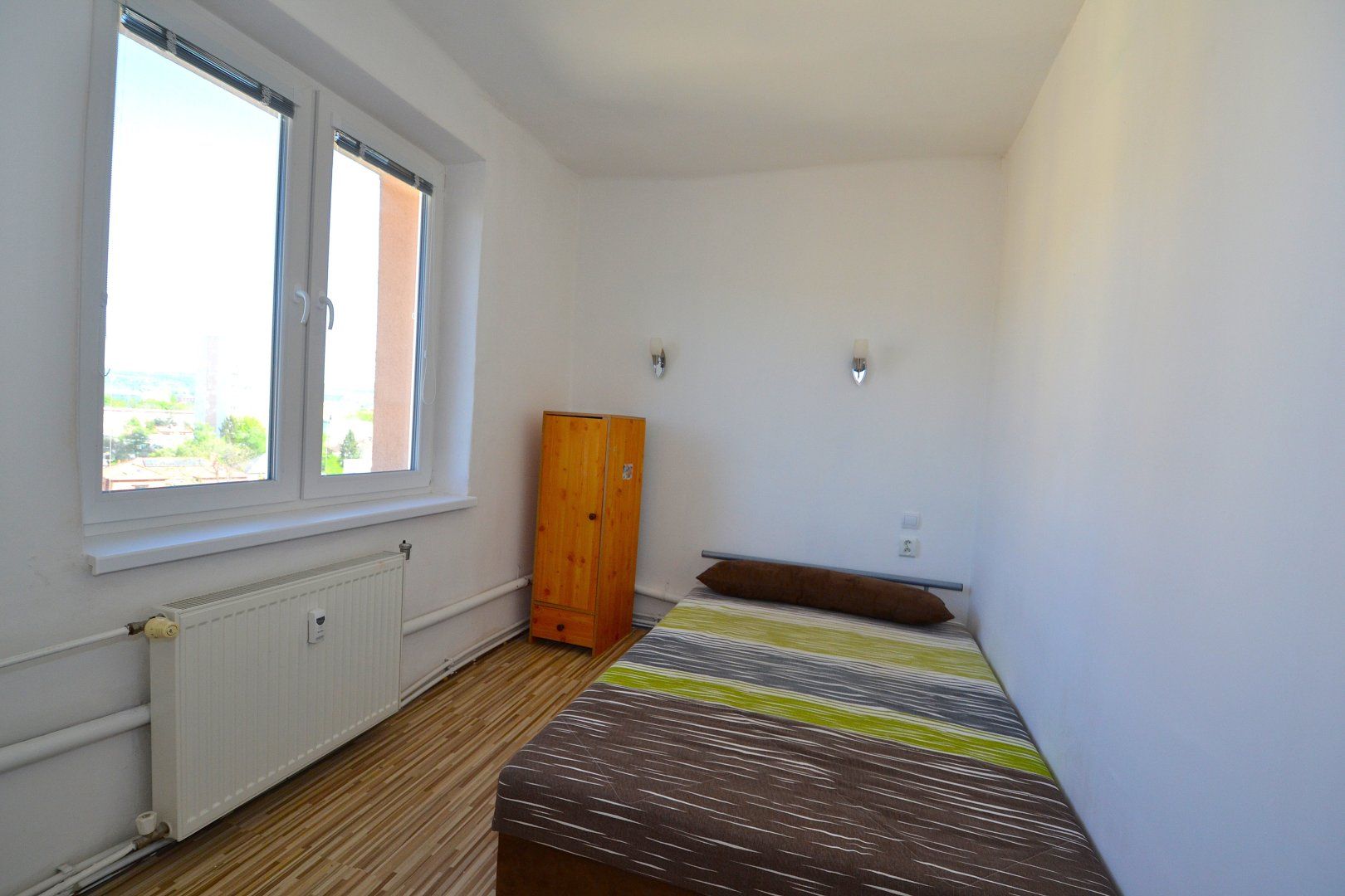 TOP poloha Prenájom 3-izbový byt Košice, Tolstého ulica, výťah, balkón