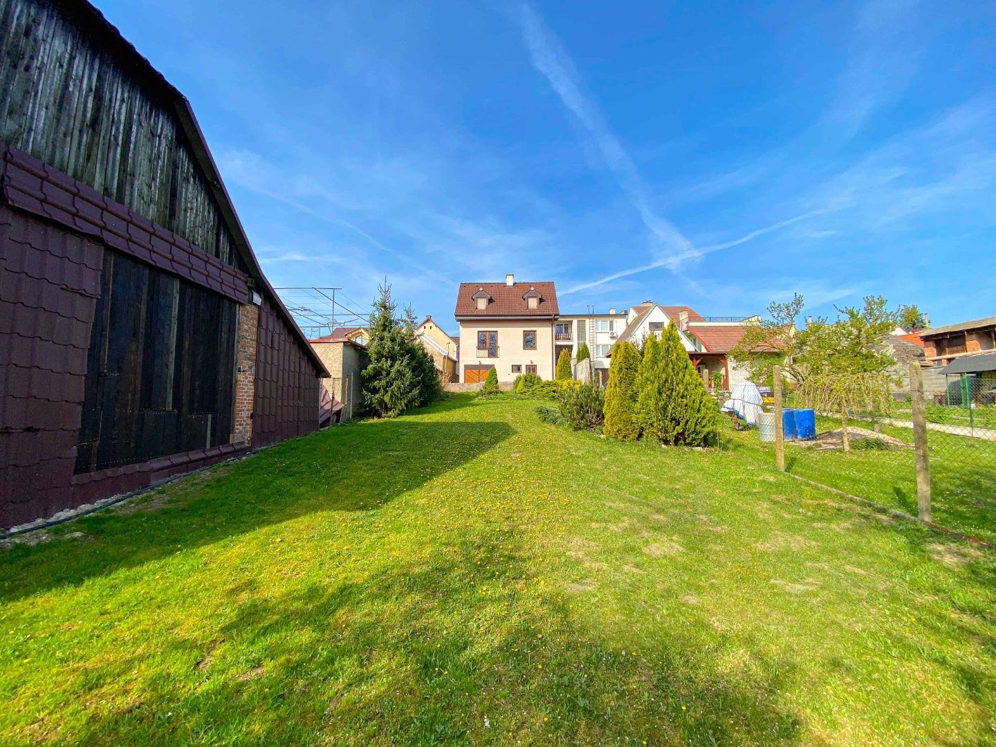 Na predaj 5-izbový dvojpodlažný, podpivničený rodinný dom, Kátlovce