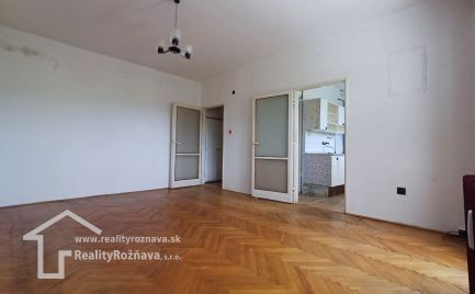 2 izbový tehlový byt s balkónom