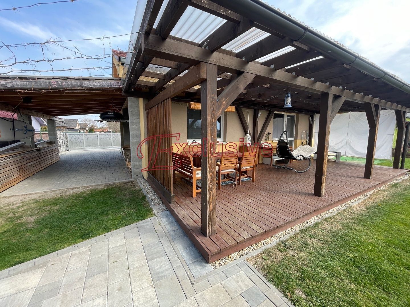 Novostavba 4 izbového bungalovu v kľudnej časti obce