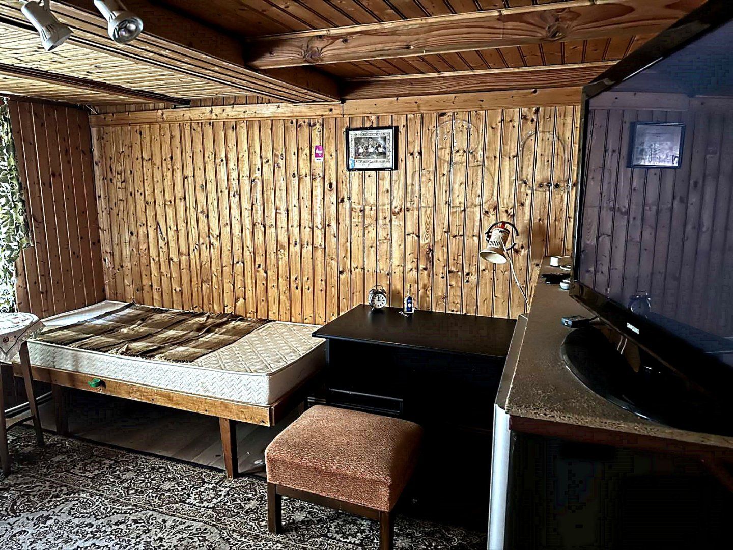 Na predaj trojizbový dom  pod Jasovskou skalou