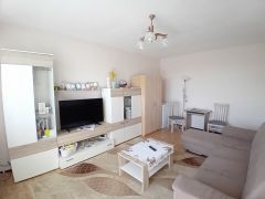 Predaj veľmi pekný, priestranný 3-izbový byt, 81m2 + balkón, Nové Mesto nad Váhom