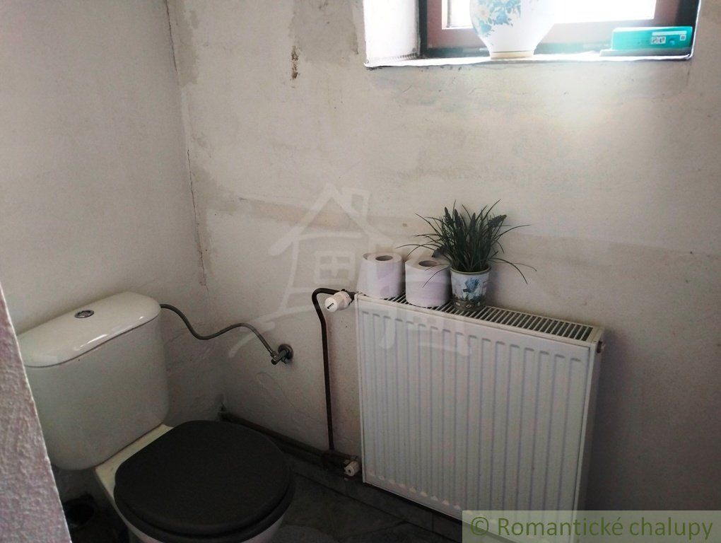 Chalupa na polosamote s ovocným sadom a nádherným výhľadom na predaj
