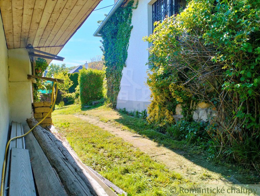 Chalupa na polosamote s ovocným sadom a nádherným výhľadom na predaj