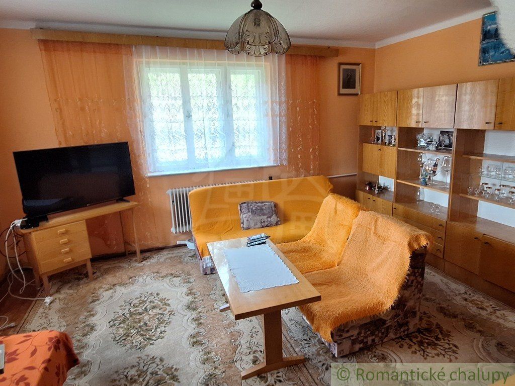 Rodinný dom na polosamote v tichom prijemnom prostredí v obci Korňa