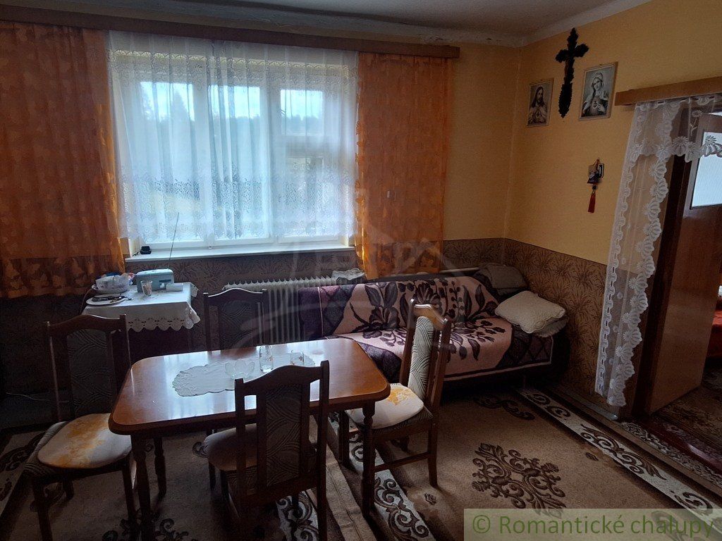 Rodinný dom na polosamote v tichom prijemnom prostredí v obci Korňa