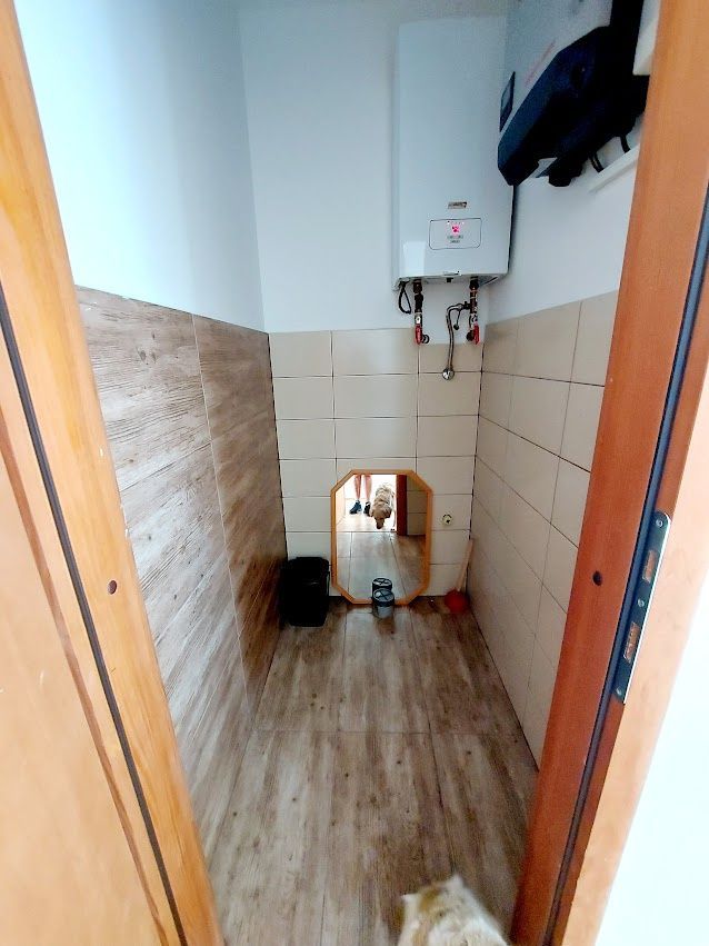 REZERVOVANE 3 izbový jednopodlažný Rodinný dom (časť dvojdomu), na slnečnom rovinatom pozemku