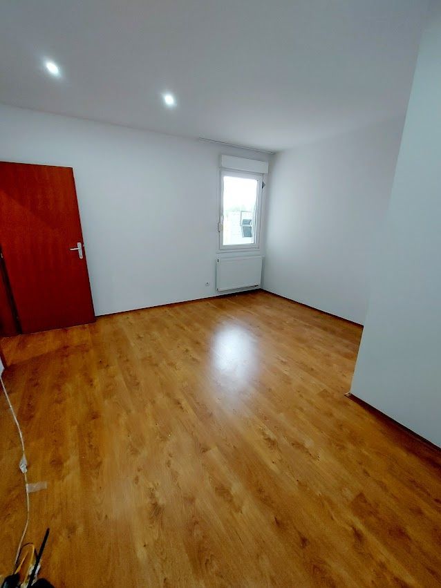 REZERVOVANE 3 izbový jednopodlažný Rodinný dom (časť dvojdomu), na slnečnom rovinatom pozemku