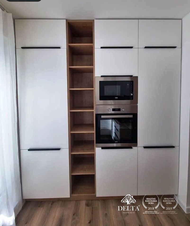 Zrekonštruovaný zariadený 1 izb. byt s 2 loggiami Banská Bystrica- širšie centrum prenájom