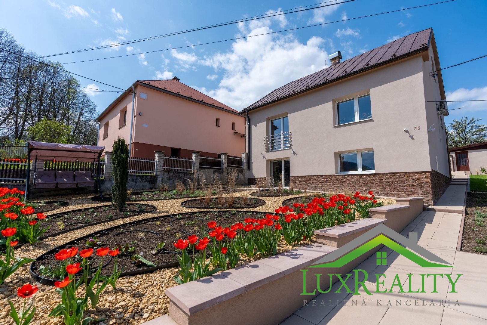 Predaj Rodinný dom Rodinný dom-Predaj-Rudina-315000.00 €