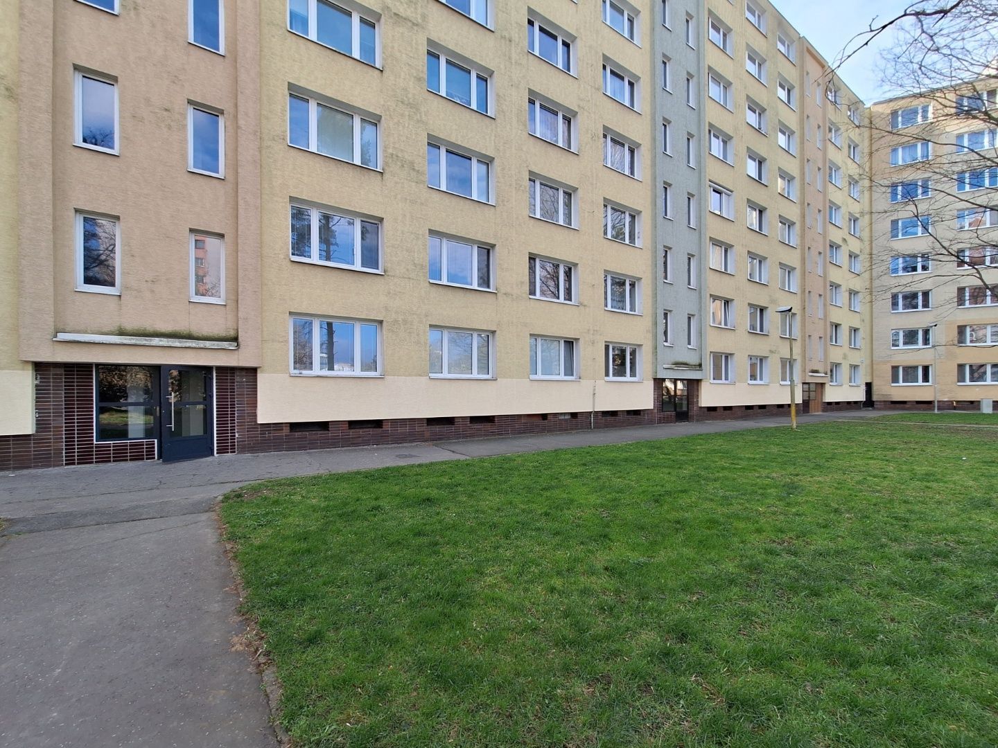ADOMIS - 3-izb bezbariérový byt, loggia 71m2, rekonštrukcia, Muškátová ulica, Košice Západ