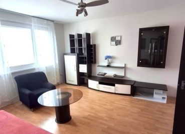 3 izbový byt neďaleko sadu J. Kráľa na prenájom