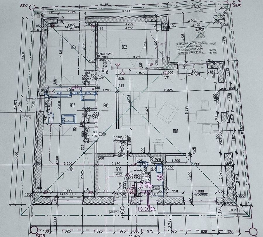 Objavte tento skrytý klenot 4-izbovej rezidencie umiestnenej na kráľovskom pozemku 802m2 s dôrazmi na detail