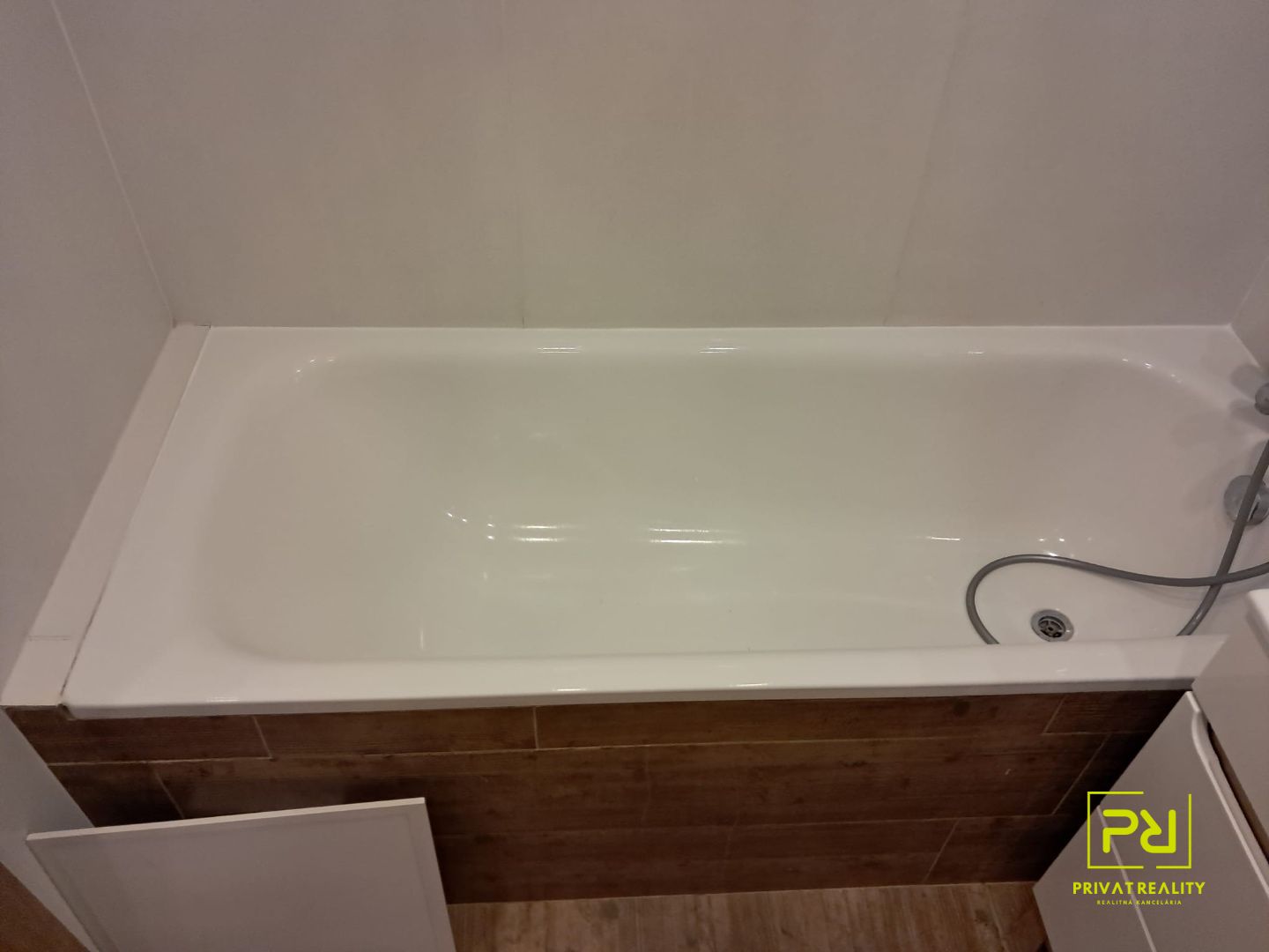Ponúkame Vám na predaj 3 izbový byt Šamorín na ulici Mestský Majer.