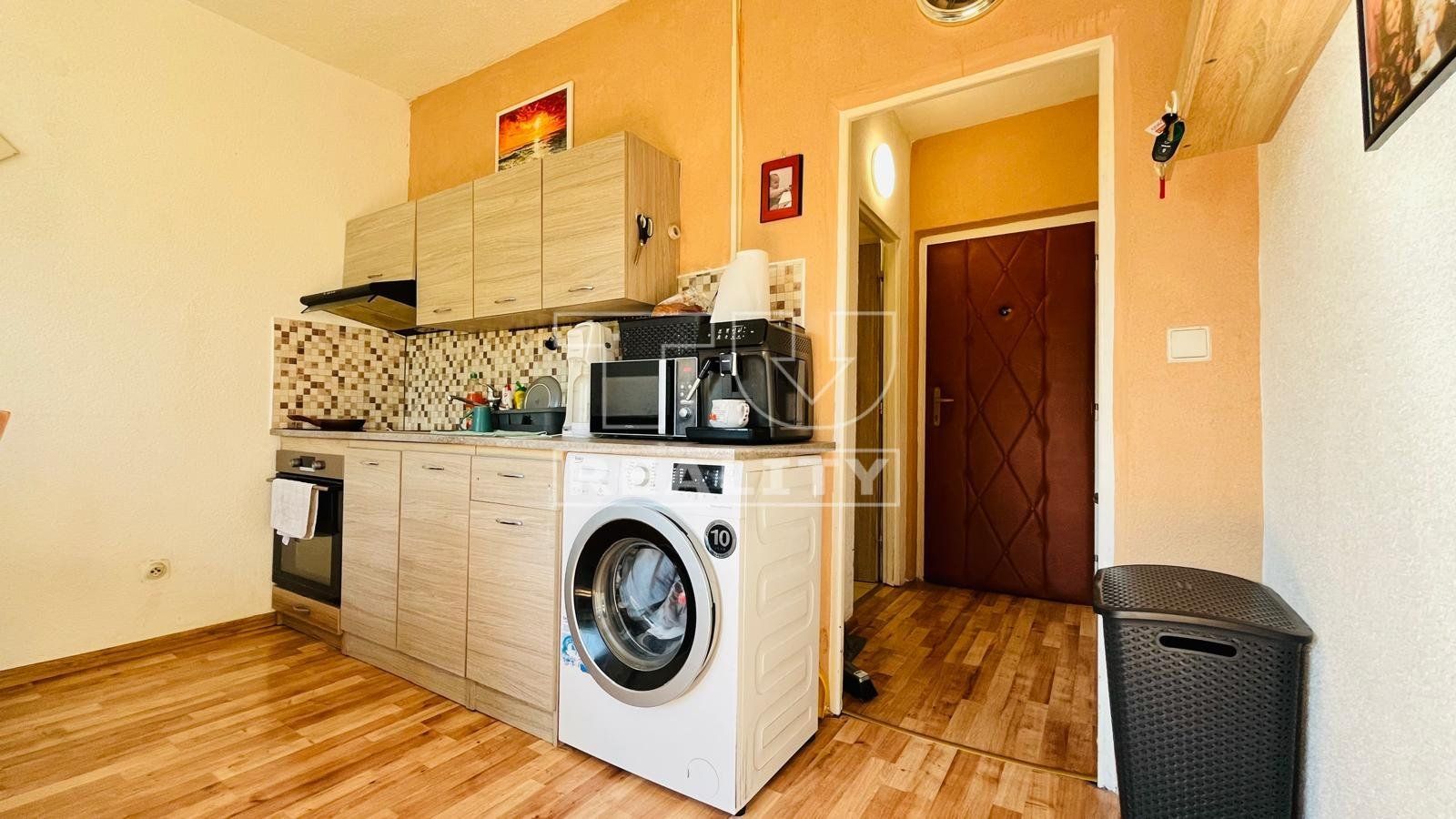TUreality ponúka na predaj 1i byt na sídlisku Záhonok vo Zvolene o výmere 39 m² po kompletnej rekonštrukcii