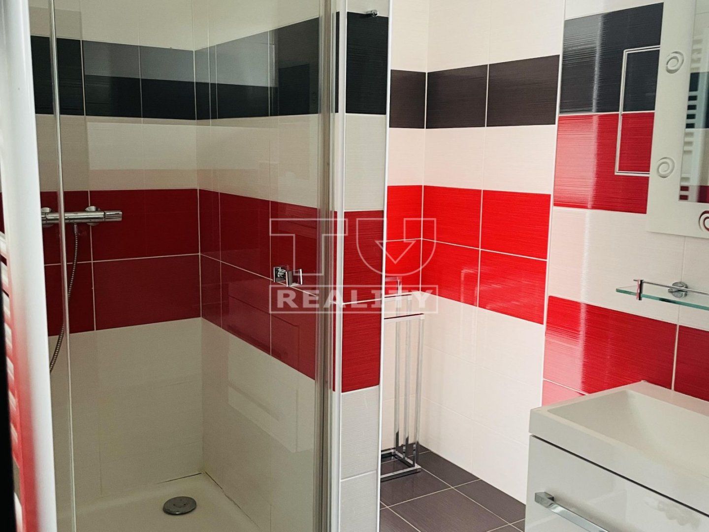 Exkluzívny 2.izbový byt vo viladomoch v Dunajskej Lužnej,62m2
