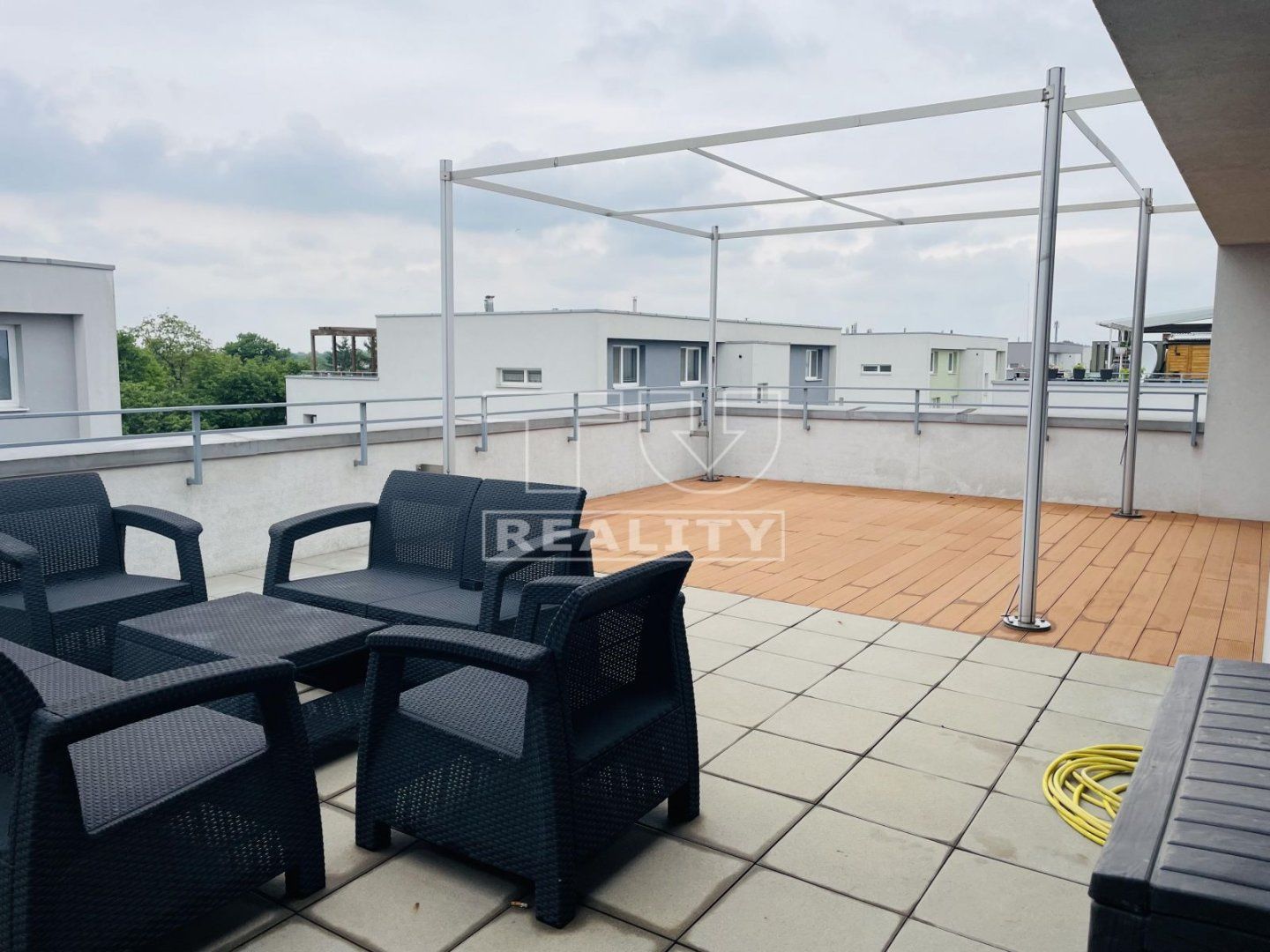 Exkluzívny 2.izbový byt vo viladomoch v Dunajskej Lužnej,62m2