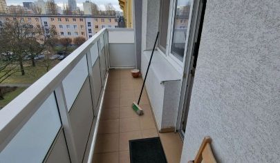 PRI ŠTRKOVECKOM JAZERE NA PREDAJ 1,5 IZBOVÝ BYT S BALKÓNOM