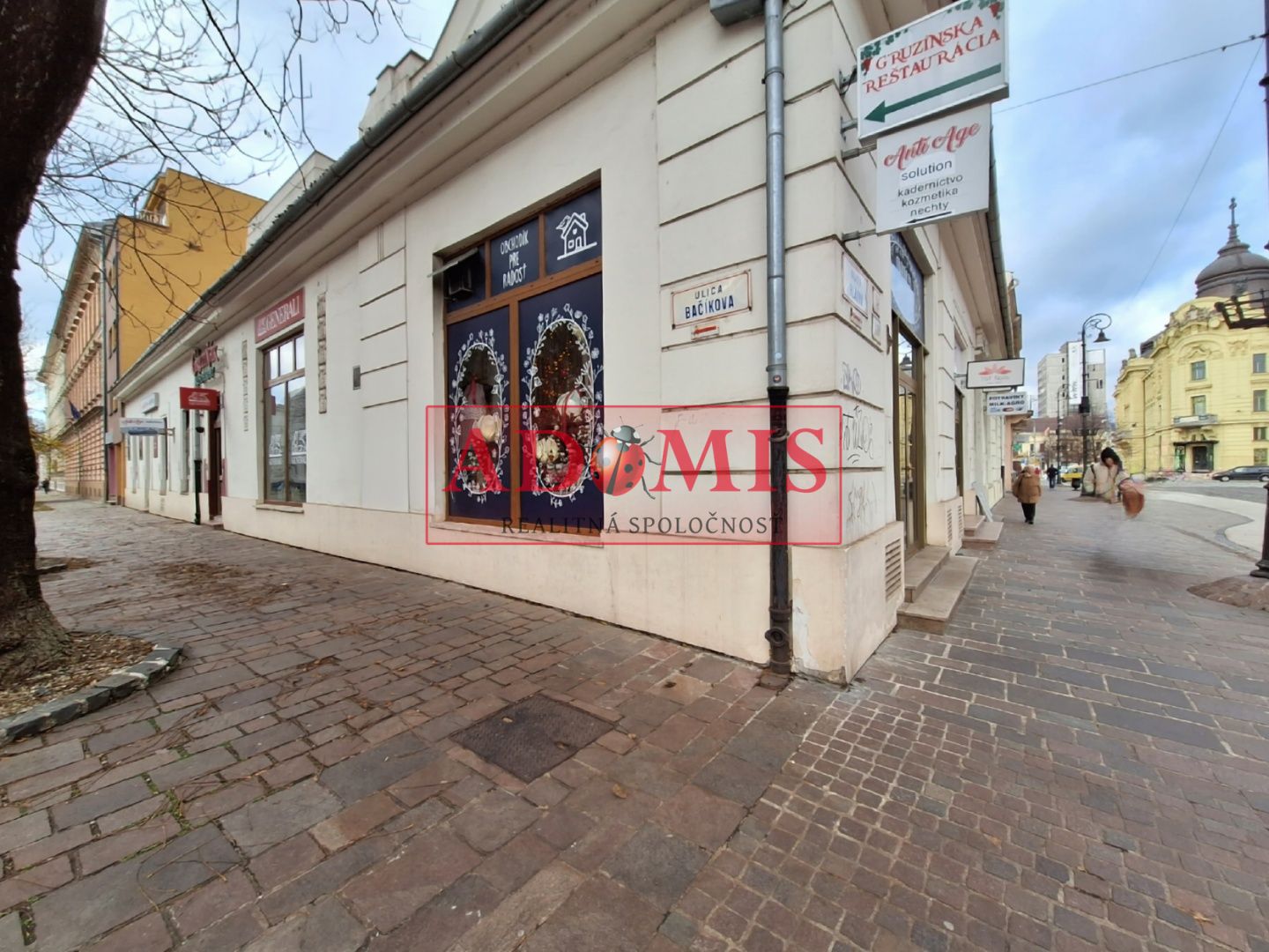 ADOMIS - predáme atraktívny komerčný priestor v centre Košíc 81m2, Hlavná, blízko Námestia Maratóna mieru