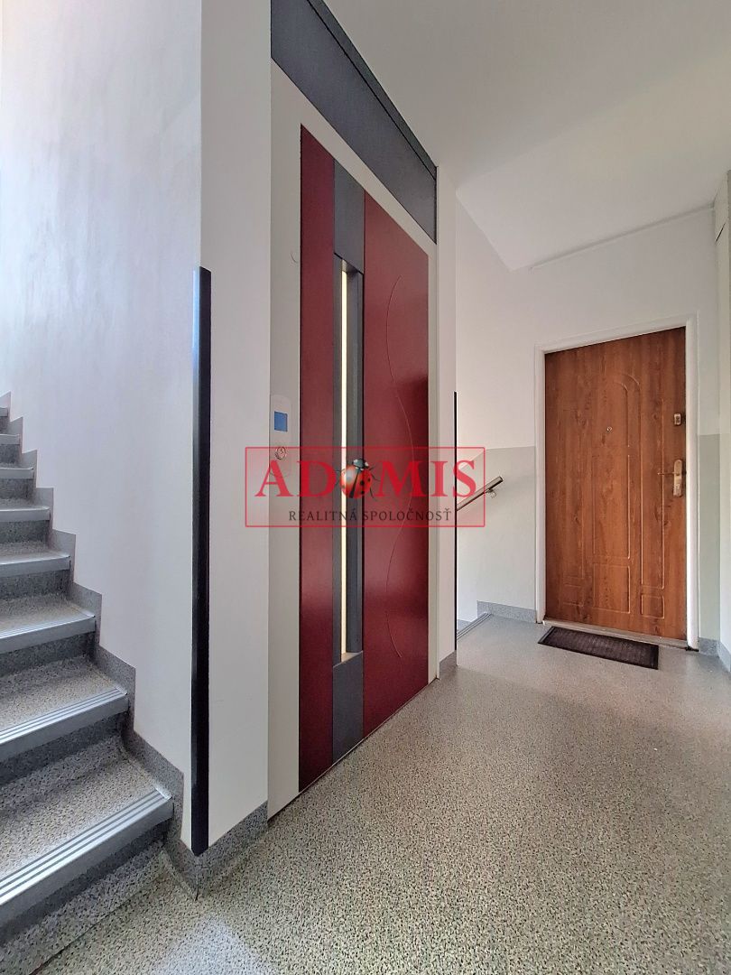 ADOMIS - 3-izb bezbariérový byt, loggia 71m2, rekonštrukcia, Muškátová ulica, Košice Západ