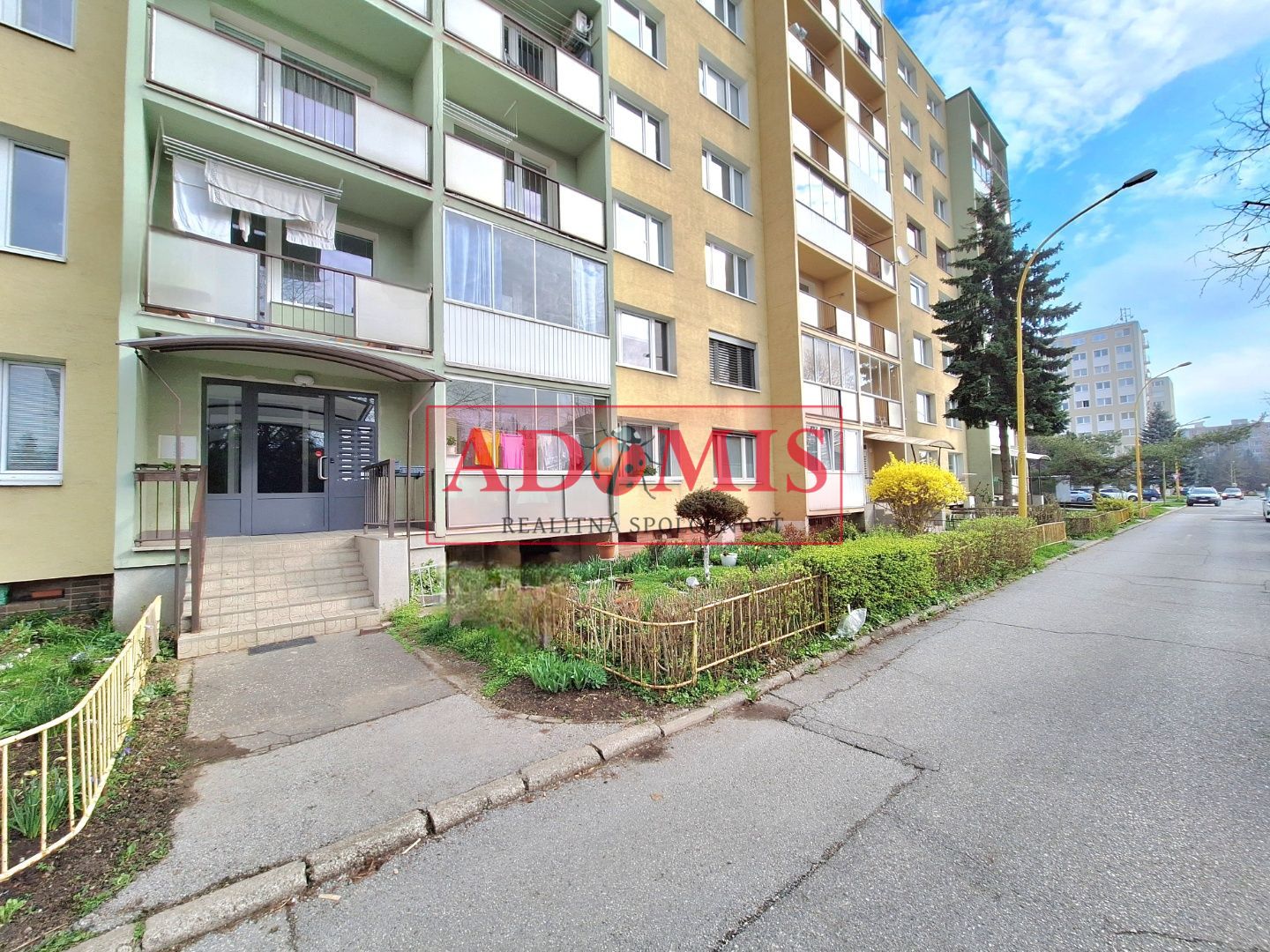 ADOMIS - 3-izb bezbariérový byt, loggia 71m2, rekonštrukcia, Muškátová ulica, Košice Západ