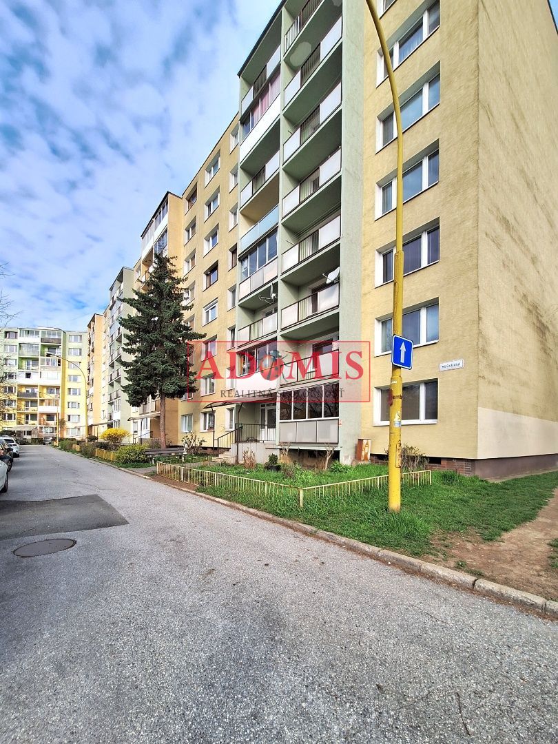 ADOMIS - 3-izb bezbariérový byt, loggia 71m2, rekonštrukcia, Muškátová ulica, Košice Západ