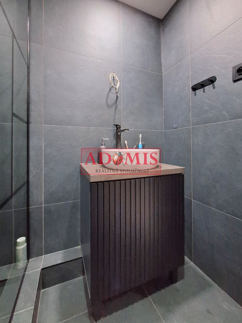 ADOMIS - 3-izb bezbariérový byt, loggia 71m2, rekonštrukcia, Muškátová ulica, Košice Západ