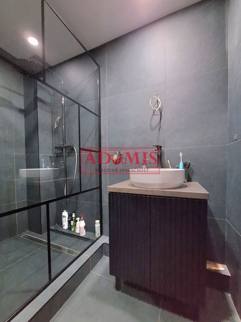 ADOMIS - 3-izb bezbariérový byt, loggia 71m2, rekonštrukcia, Muškátová ulica, Košice Západ