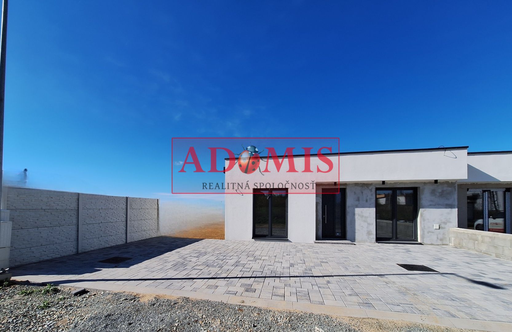ADOMIS - Predám moderné 5izbové bungalovy 128m2 Vyšná Kamenica,tepelko, len 15min z Košíc.