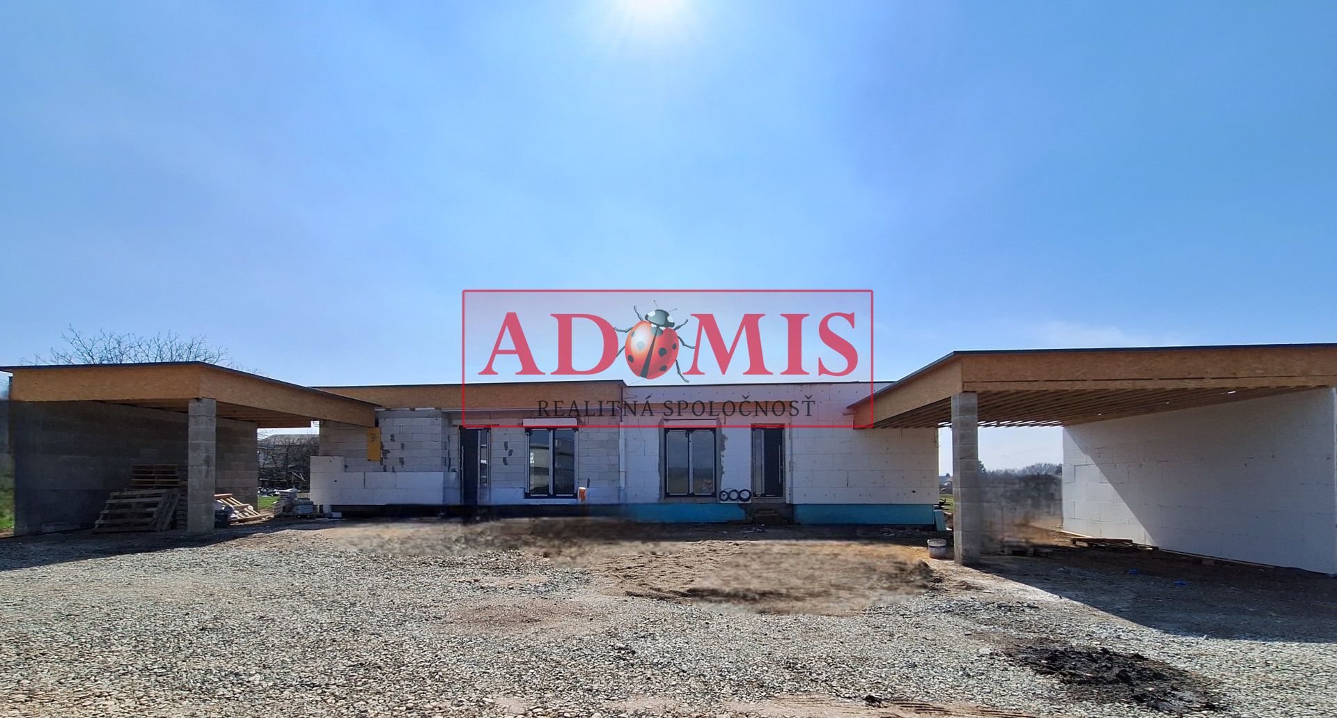 ADOMIS - Predám moderné 5izbové bungalovy 128m2, tepelné čerpadlo, Vyšná Kamenica, len 15min z Košíc.