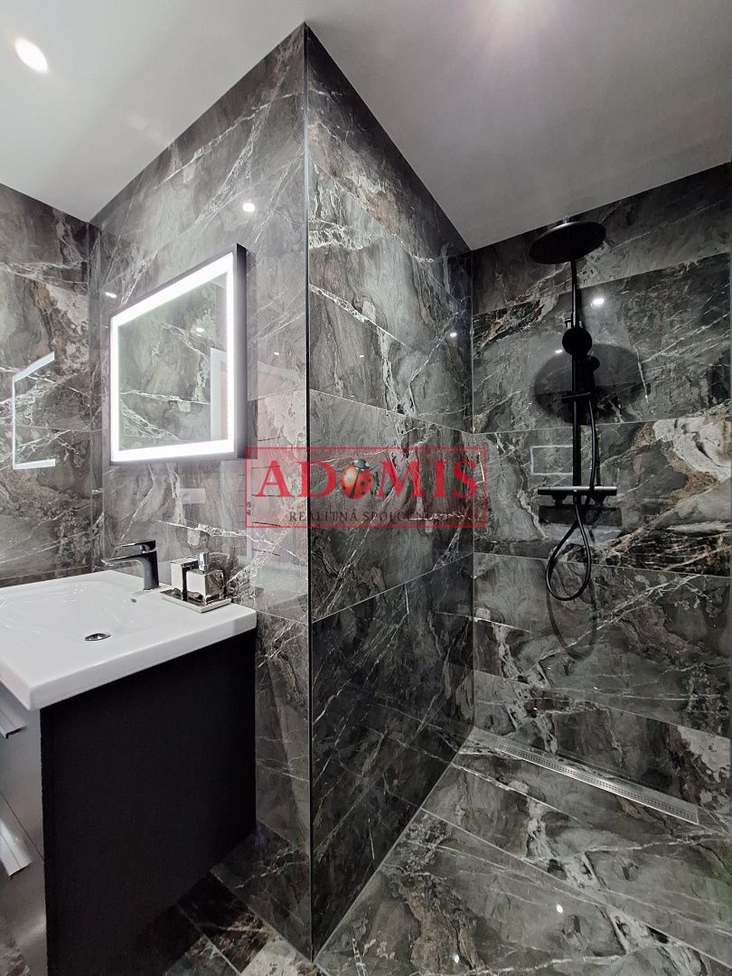 ADOMIS - Predám moderné 5izbové bungalovy 128m2, tepelné čerpadlo, Vyšná Kamenica, len 15min z Košíc.
