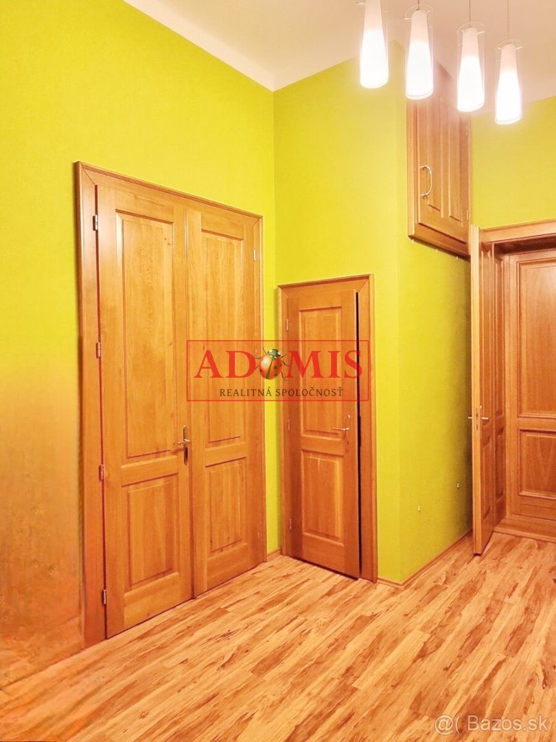 ADOMIS - Predám 2-izbový byt 60m2 Mlynská ul., Košice centrum, parkovanie vo dvore