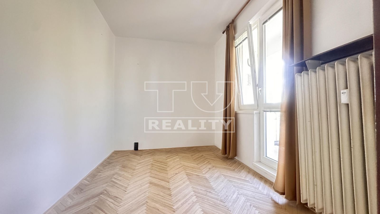 predám 3izbový byt, 2 balkóny, Poprad