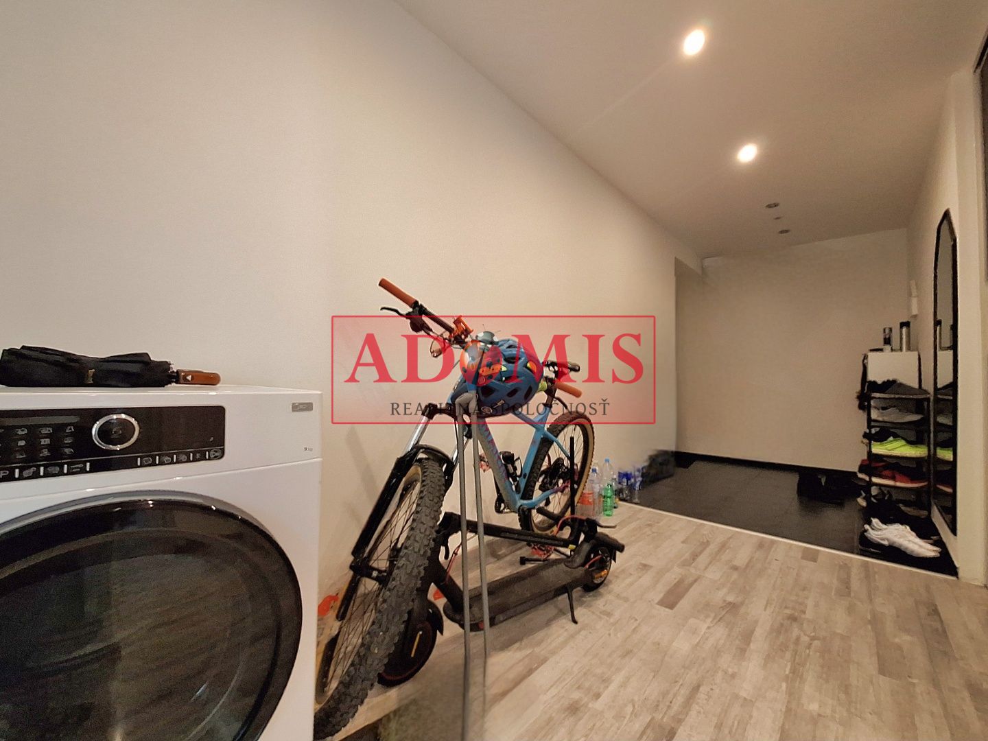 ADOMIS - predám 2-izb tehlový priestranný byt 70m2, balkón, rekonštrukcia, Komenského ulica Košice