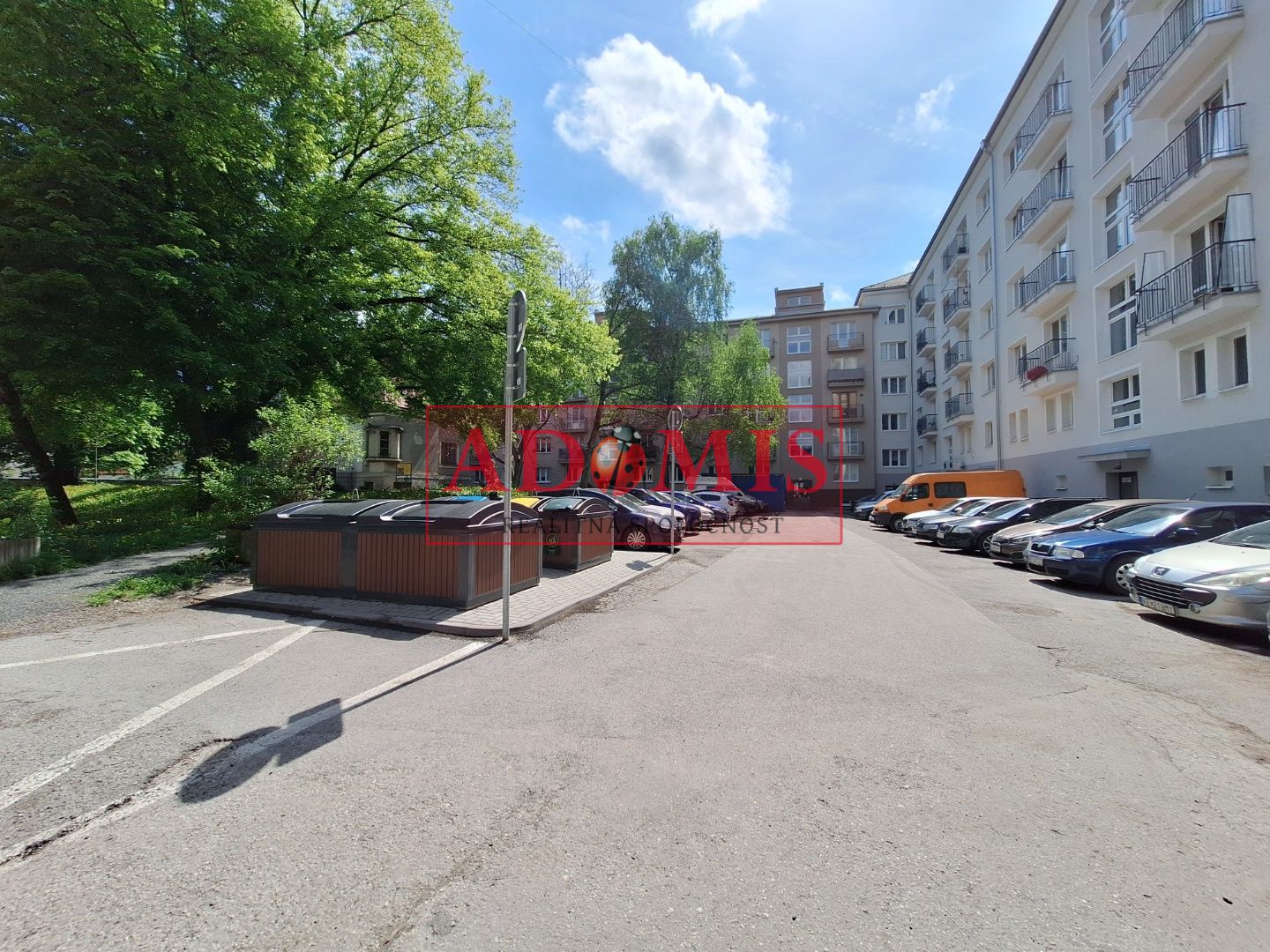 ADOMIS - predám 2-izb tehlový priestranný byt 70m2, balkón, rekonštrukcia, Komenského ulica Košice