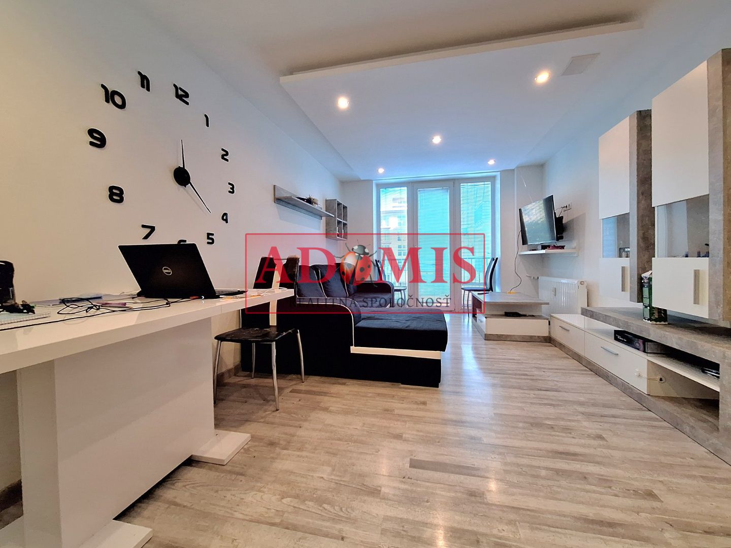 ADOMIS - predám 2-izb tehlový priestranný byt 70m2, balkón, rekonštrukcia, Komenského ulica Košice
