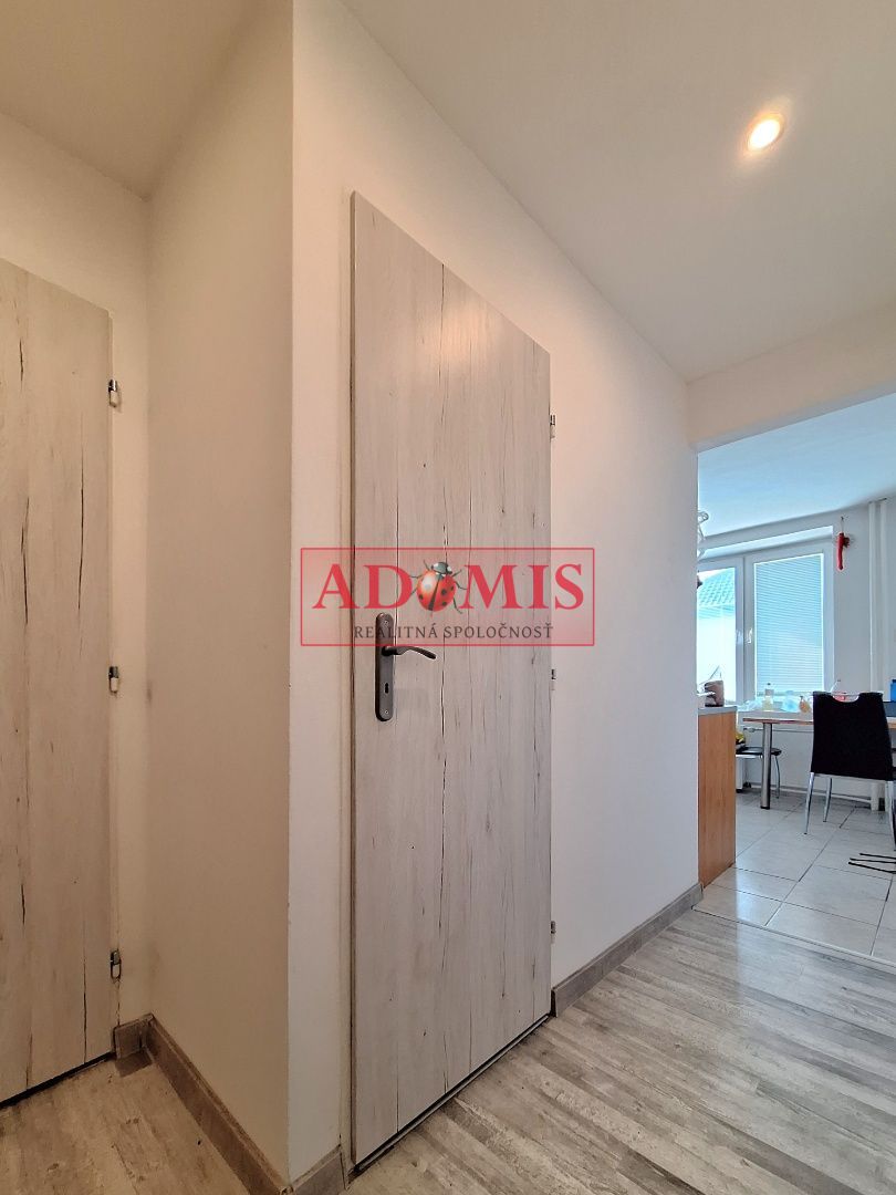 ADOMIS - predám 2-izb tehlový priestranný byt 70m2, balkón, rekonštrukcia, Komenského ulica Košice
