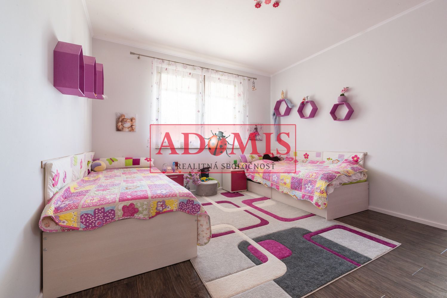 ADOMIS - predám 8-izbový priestraný rodinný dom, úžitková plocha 473 m2, Rulandská ulica, Košice - Krásna, Na Hore
