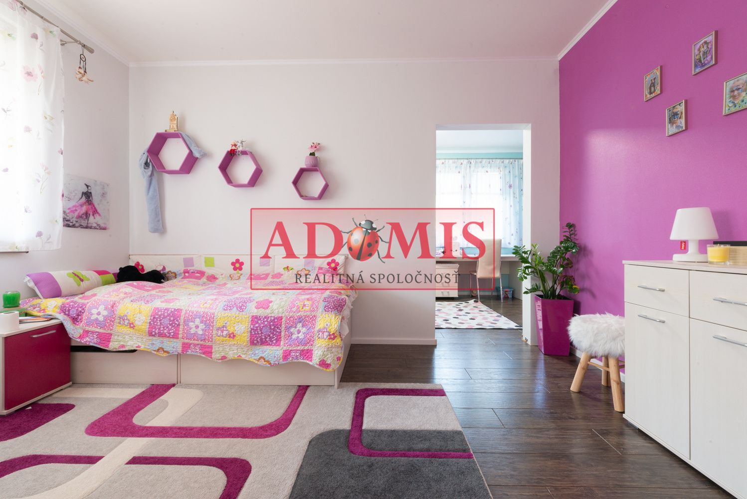 ADOMIS - predám 8-izbový priestraný rodinný dom, úžitková plocha 473 m2, Rulandská ulica, Košice - Krásna, Na Hore