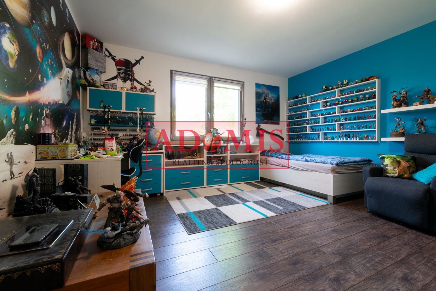 ADOMIS - predám 8-izbový priestraný rodinný dom, úžitková plocha 473 m2, Rulandská ulica, Košice - Krásna, Na Hore