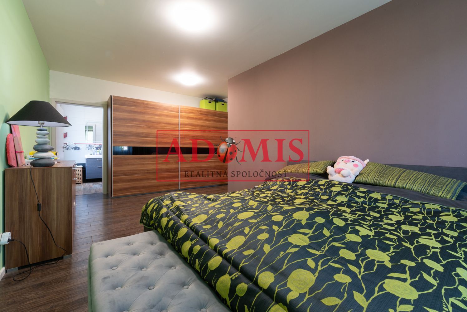 ADOMIS - predám 8-izbový priestraný rodinný dom, úžitková plocha 473 m2, Rulandská ulica, Košice - Krásna, Na Hore