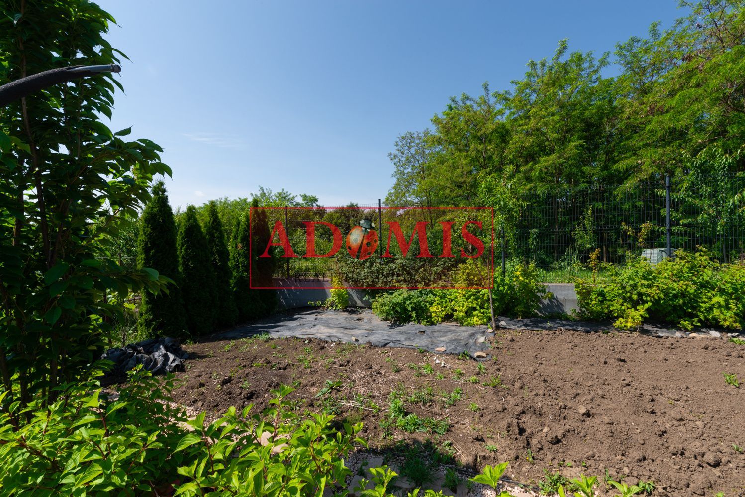 ADOMIS - predám 8-izbový priestraný rodinný dom, úžitková plocha 473 m2, Rulandská ulica, Košice - Krásna, Na Hore