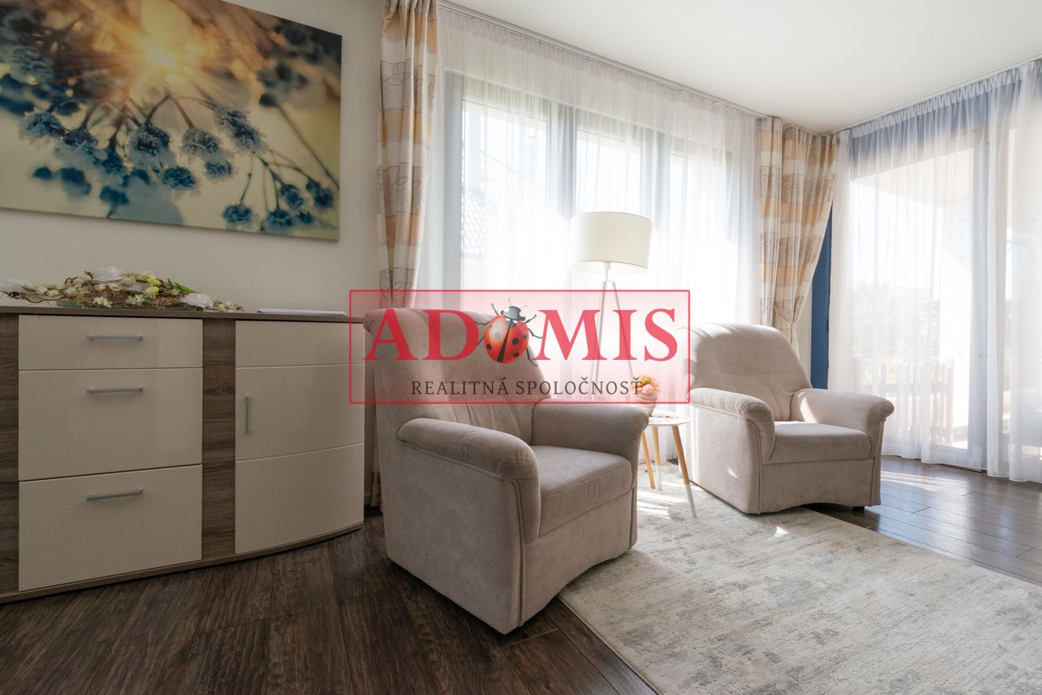 ADOMIS - predám 8-izbový priestraný rodinný dom, úžitková plocha 473 m2, Rulandská ulica, Košice - Krásna, Na Hore